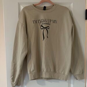 Gildan Beige Crewneck Sweater
